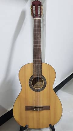 Classical Acoustic Guitar – Great Condition, Beautiful Sound