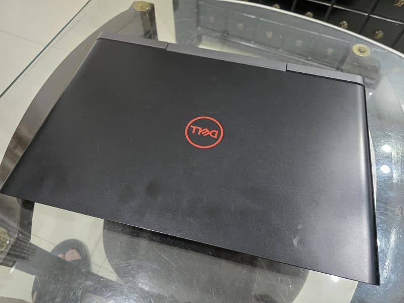 Inspiron 7757 i7 7700HQ Graphics Card 1060 6GB 256SSD 1TB HDD 16GB DD4 2