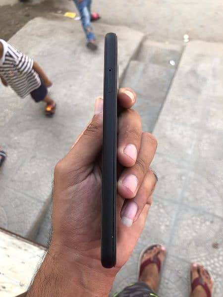 Google pixel 4 painal Damage ha baki All ok ha 03333877126whatsapp num 2