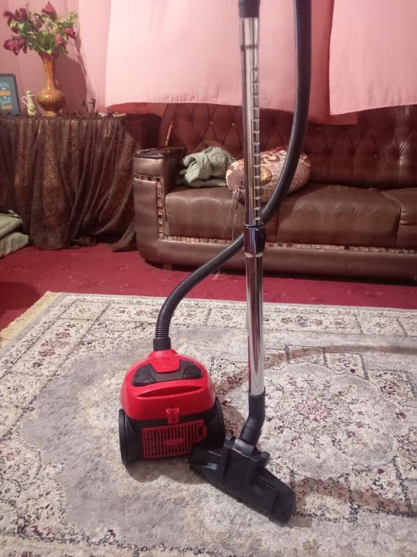 Dawlance Vacuum Cleaner - DWVC 770 1