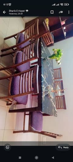 selling dining table just 2 month use