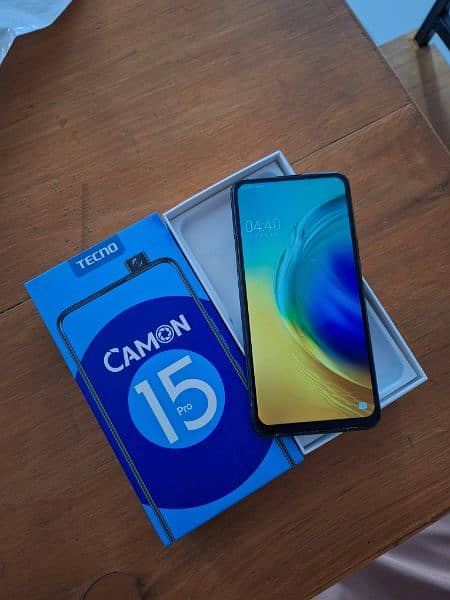 Techno camon 15 pro 6/128 0