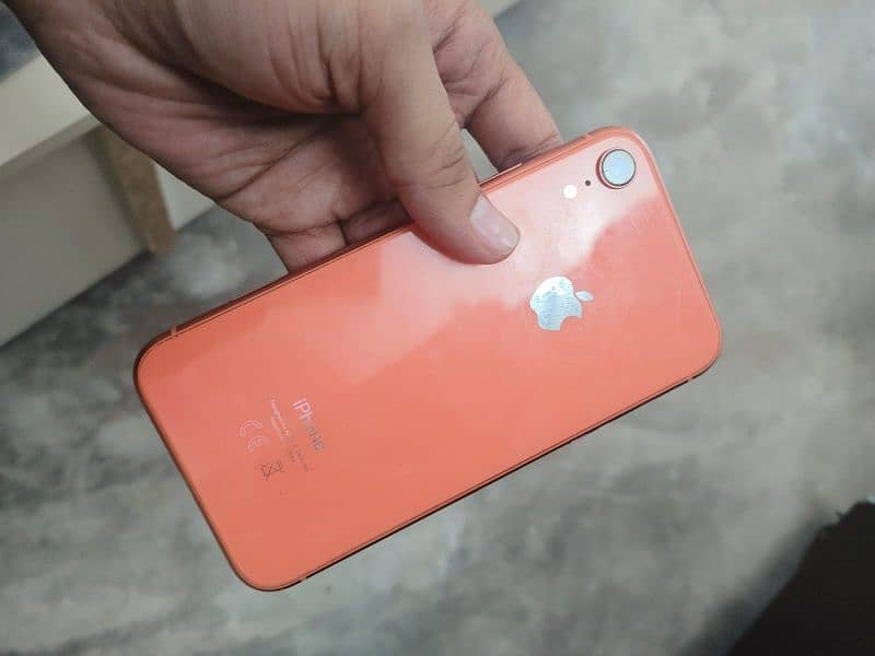 iphone xr 1