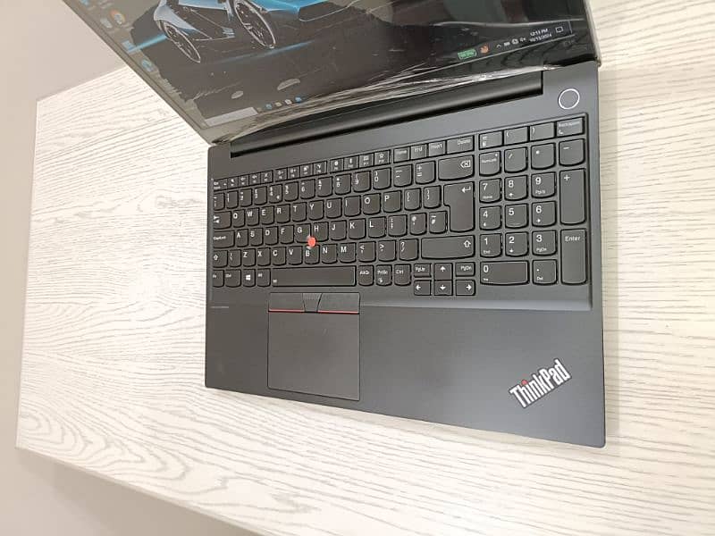 Lenovo Thinkpad E15 core i5 10th gen quadcore 15.6 inch 1080p Numpad 3