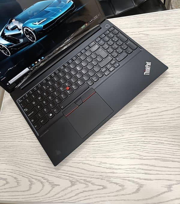 Lenovo Thinkpad E15 core i5 10th gen quadcore 15.6 inch 1080p Numpad 5