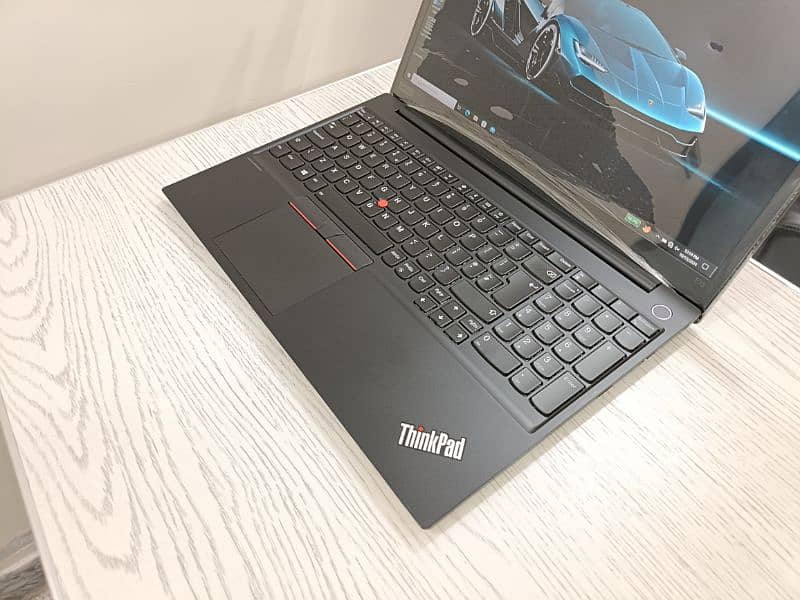 Lenovo Thinkpad E15 core i5 10th gen quadcore 15.6 inch 1080p Numpad 6