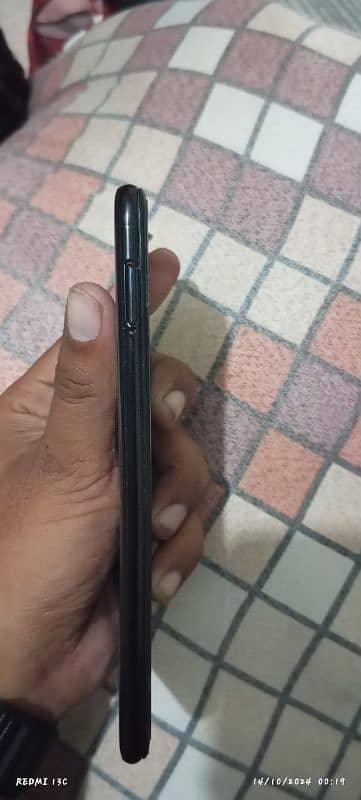 Infinix S5 (6+128GB) 3