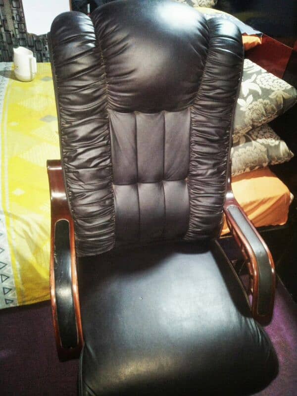 imported Executive chair 5