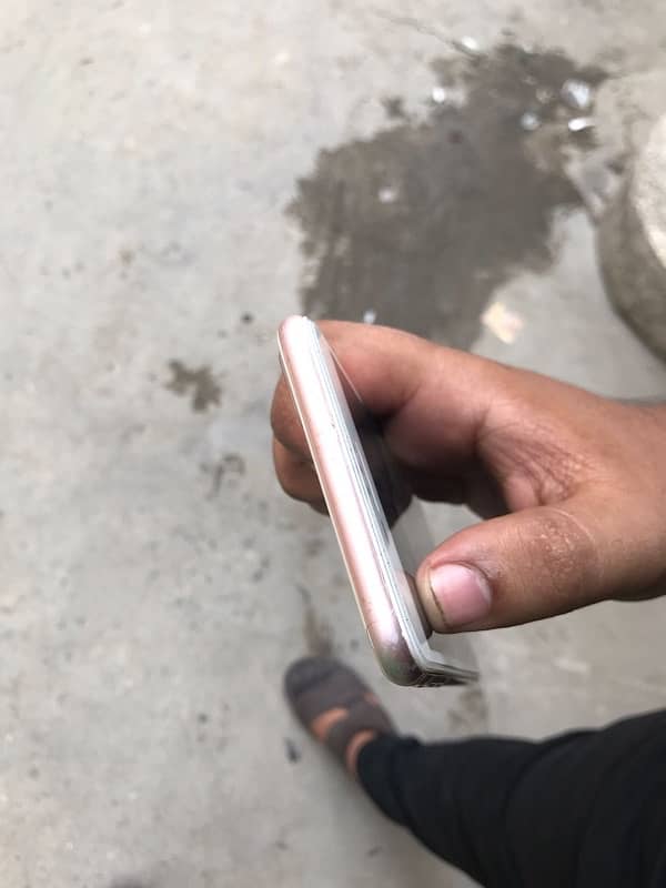 I phone 7 plus 128 gb pta approved 5