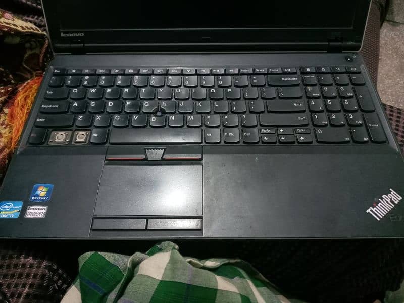 Thinkpad laptop Core i3 3rd generation 1