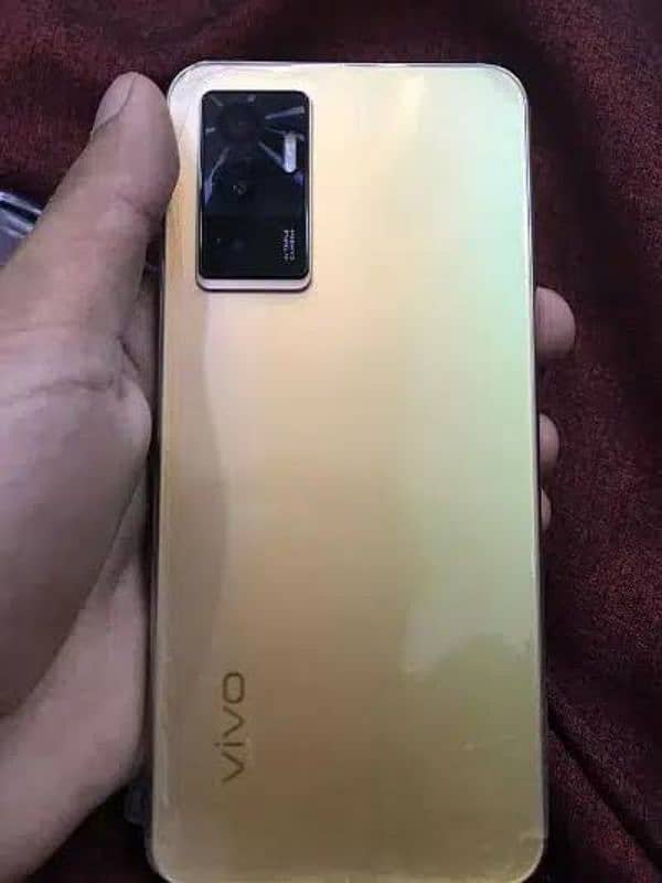 Vivo v23e 8gb 128gb complete accessories 0