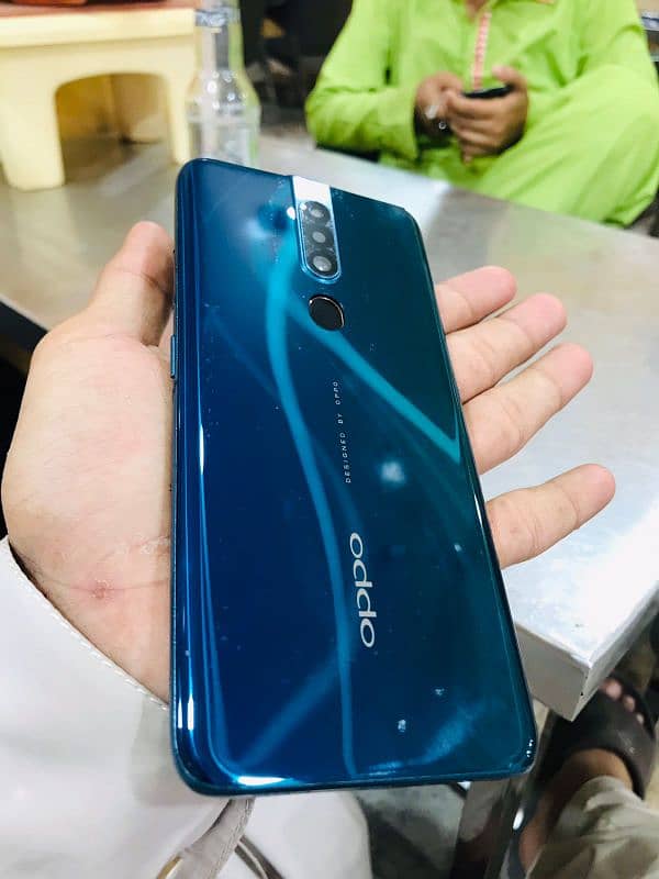 oppo f11 pro popup camera 6 gb ram 128 memory 2