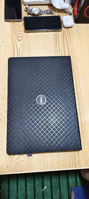 Dell Laptop Core i7, 7th Generation 1