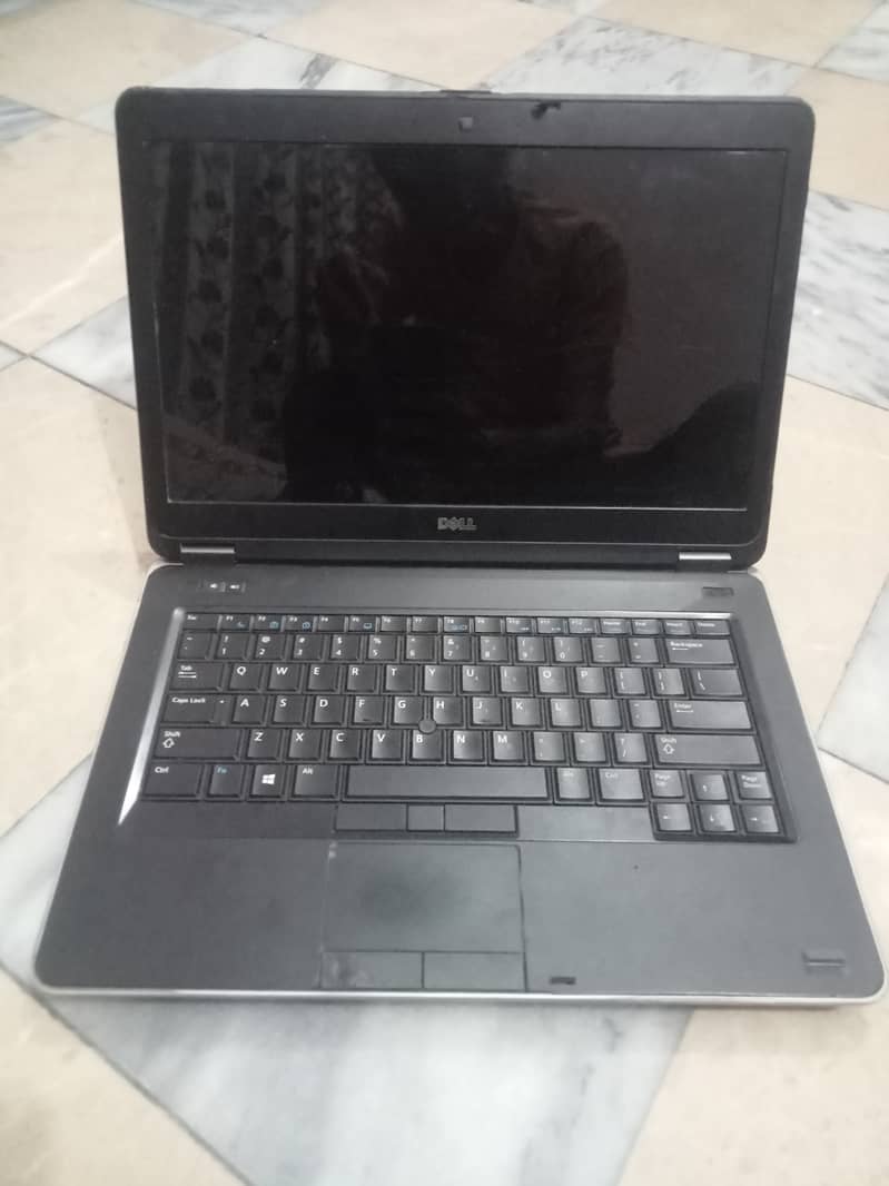 Dell Latitude 6440 1