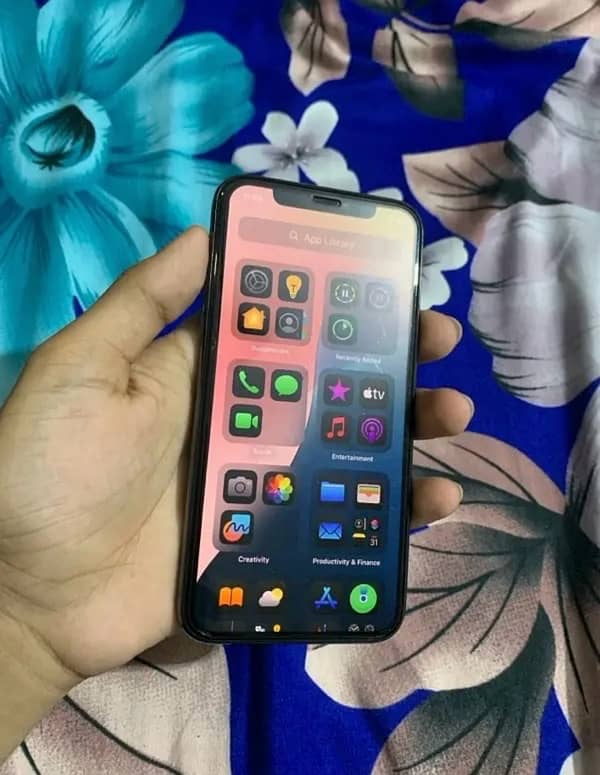 I phone 11 Pro PTA Approved 256 GB 95% battery  health 2