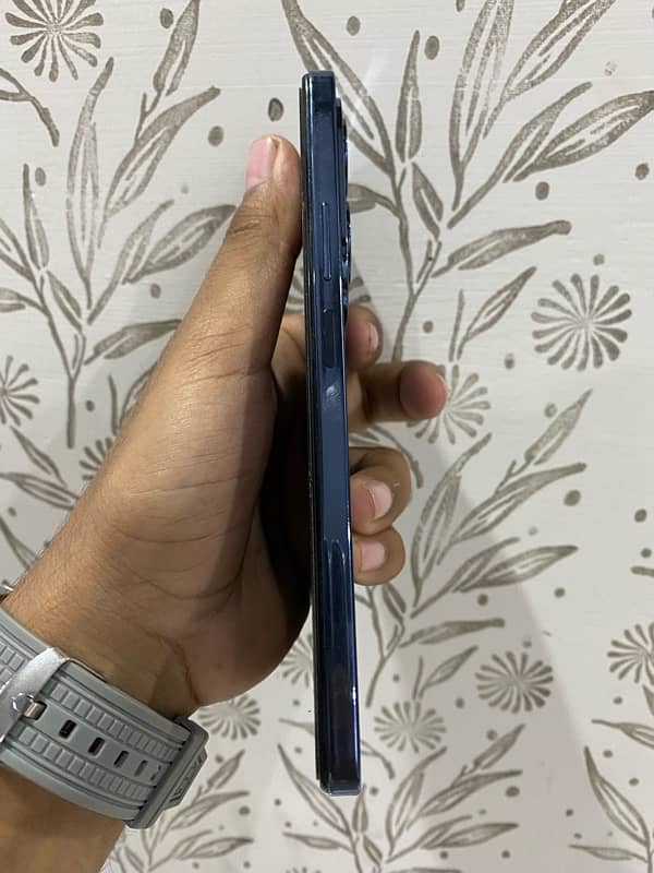 infinix hot 40 pro 1