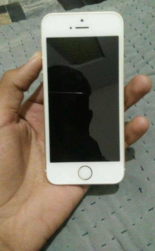 I phone 5s pta approved 64gb 0322,7573476 Whatsapp 0