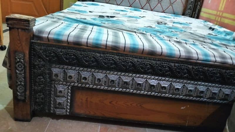 king size bed available for sale 2