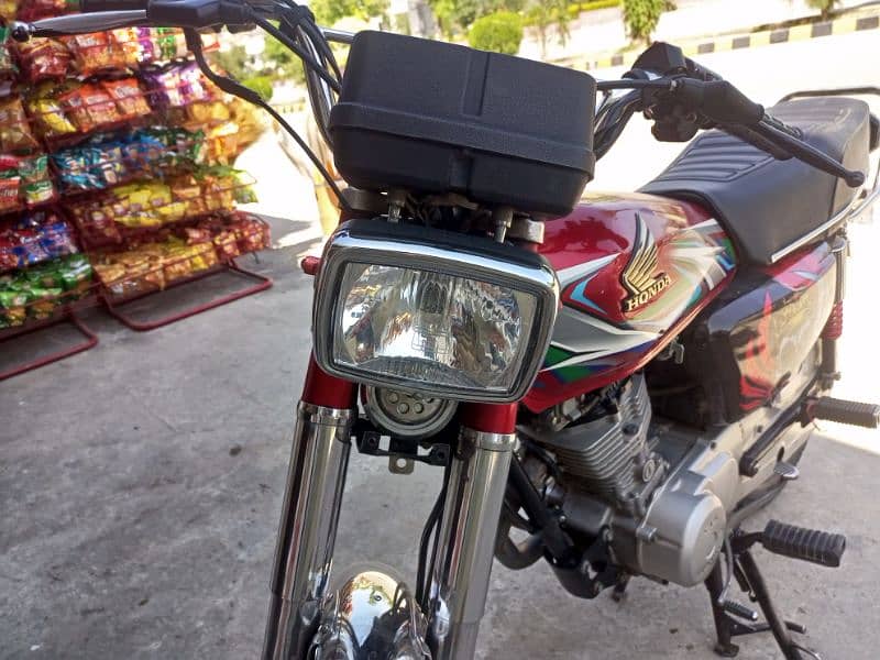 urgent sall honda 125 8