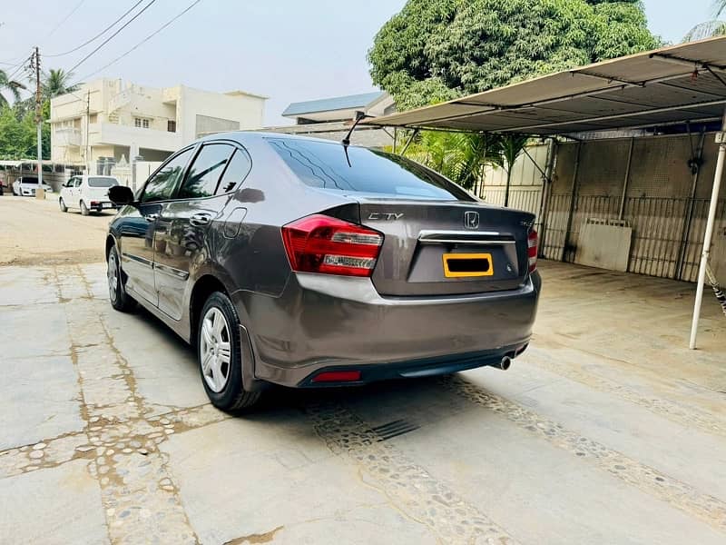 Honda City IVTEC 2021 Model First Hand 3