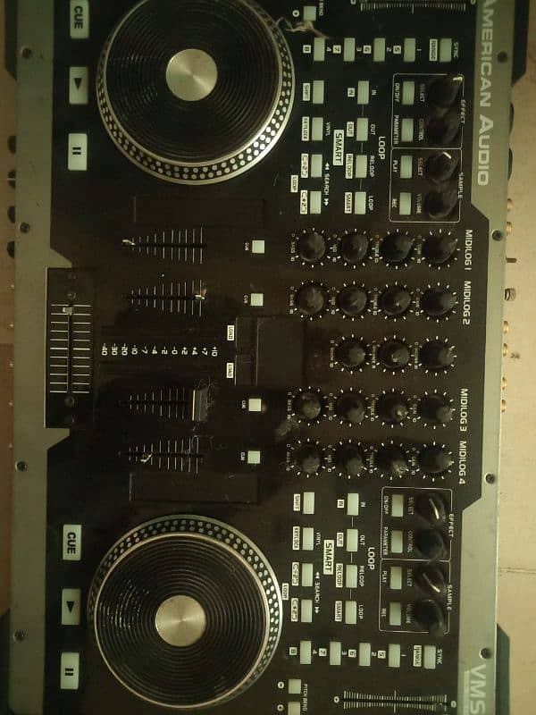 Dj mixer American audio 0