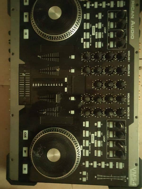 Dj mixer American audio 1