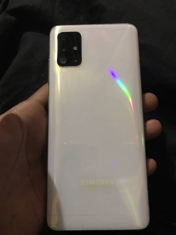 Samsung galaxy A51 1