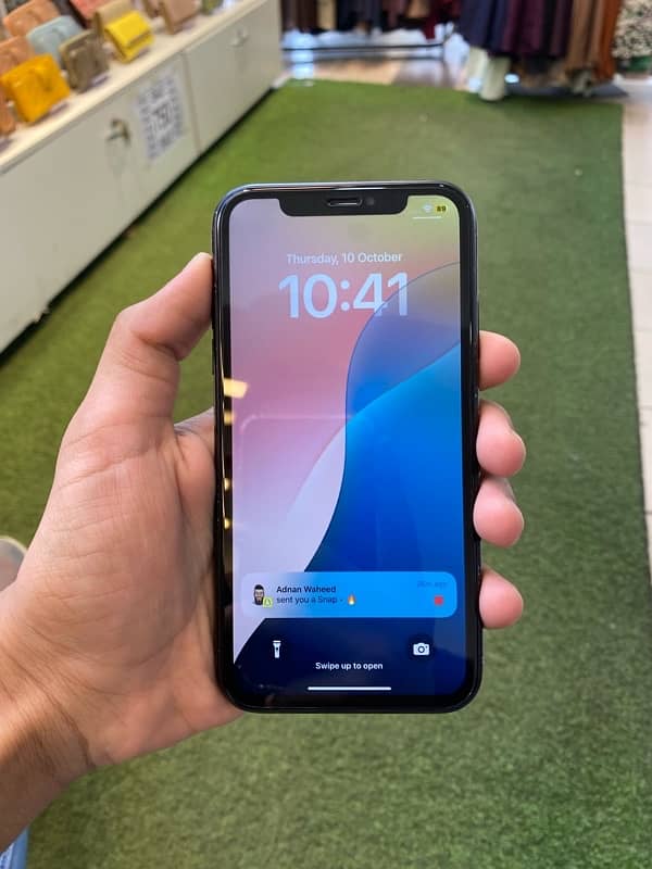 Iphone XR 256GB Factory Unlock Esim Sim Time Available 10/10 Condition 1