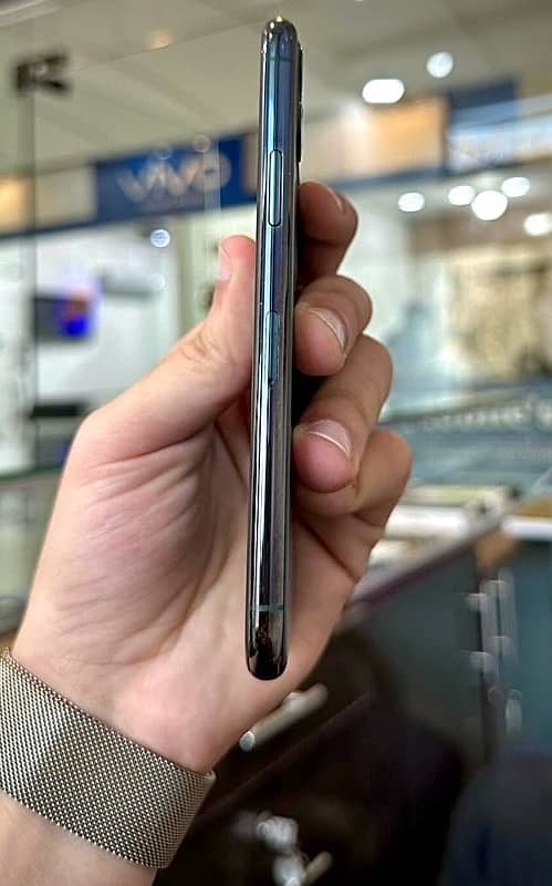 IPHONE 11 PRO PTA APPROVED 4