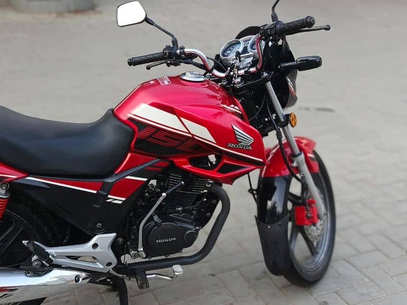 HONDA CB-150 URGENT SALE PRICE WILL NEGOTIATE GOOD OFERS ONLY 2