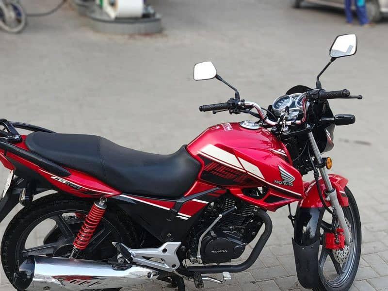 HONDA CB-150 URGENT SALE PRICE WILL NEGOTIATE GOOD OFERS ONLY 10