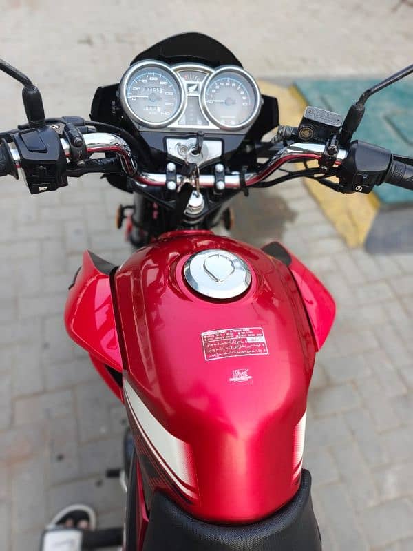 HONDA CB-150 URGENT SALE PRICE WILL NEGOTIATE GOOD OFERS ONLY 14