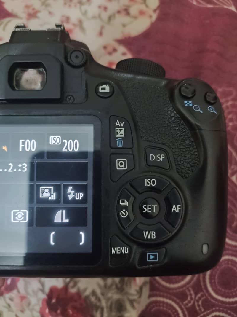 CANON 1200D 8