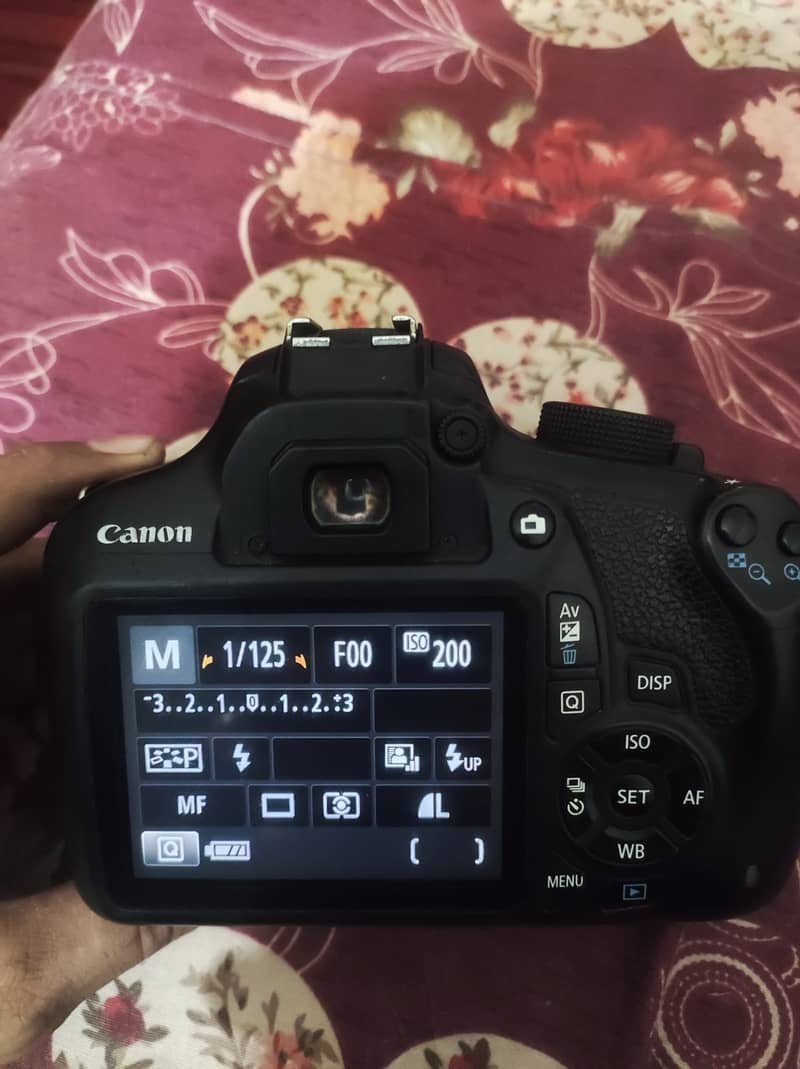 CANON 1200D 16