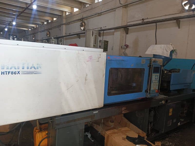 injection molding machine 0