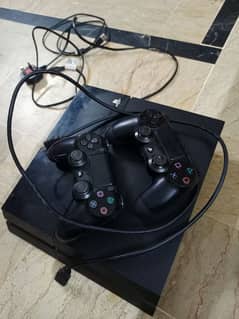 PS4 pro 1TB UK model