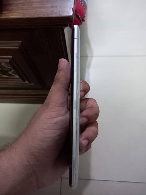 xperia xz3 4gb 64gb read ad 4