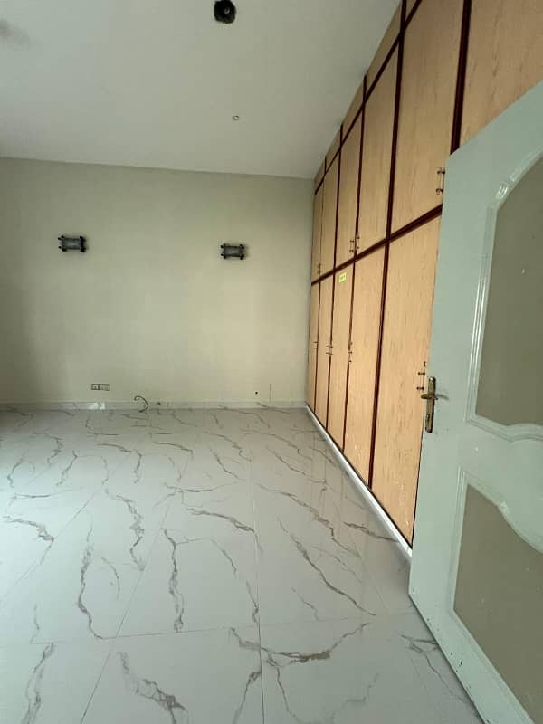 3kanal double storey house for rent for ofice use 41