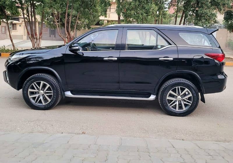 Toyota Fortuner 2017 Cruisetronic With Paddle Shift 5