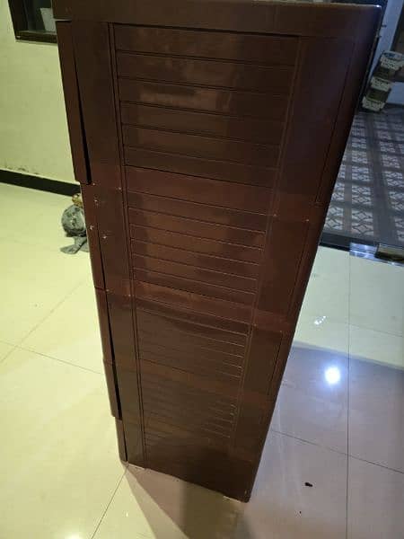 plastic cupboard 1