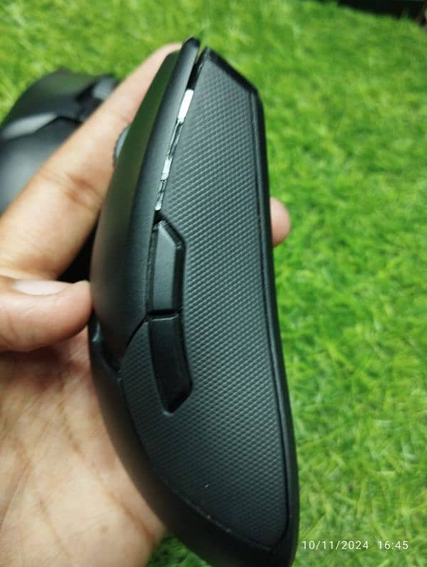 Rezer viper ultimate  Wireless mouse Rechargeable gaming mouse 7