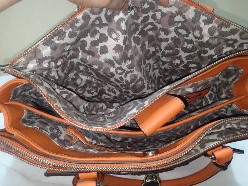 Original Guess Handbag 3