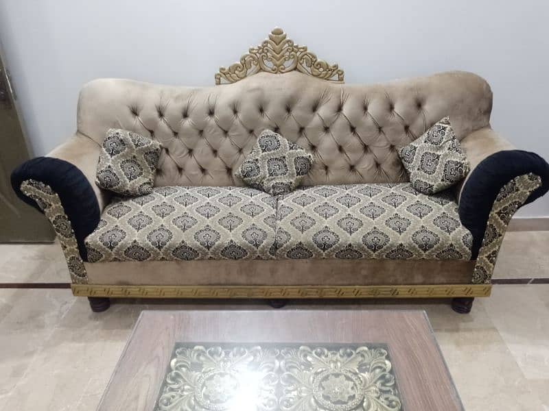 5 Seater Sofa Set with Table 8