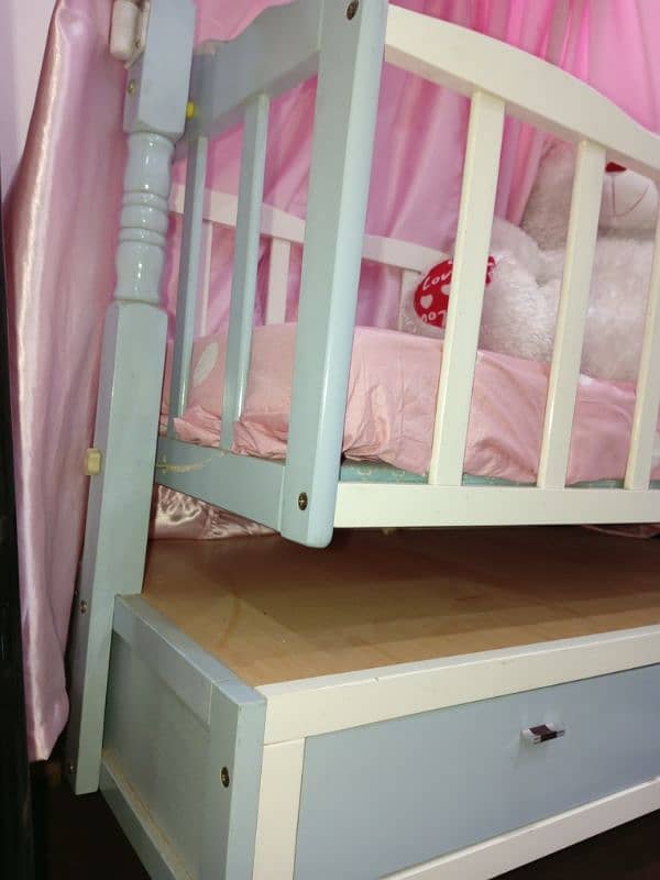 baby cot swinger 3