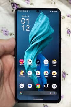 Sharp Aquos R7 in 99/100 condition Non Pta (Urgently Selling)