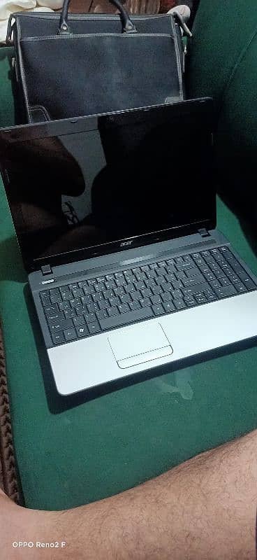 Acer Travel Mate p253 in good condition for sale 4