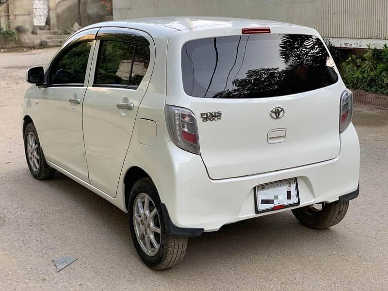 Daihatsu Mira 2016 5