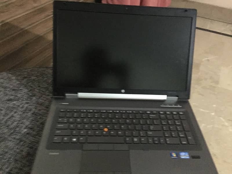 hp i7 laptop, 4 gb graphic card ,elitebook , workstation 8770w 7