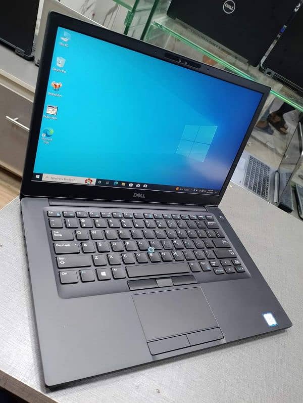 Dell latitude e7490 / Quadcore tough ultrabook 4