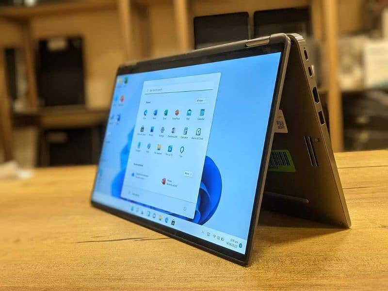 DELL Latitude 7400 2-in-1 | TouchScreen/Tablet 1